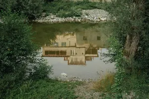 Where the river runs mute